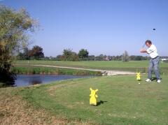 Abschlag auf dem Golfplatz Brodauer Mühle